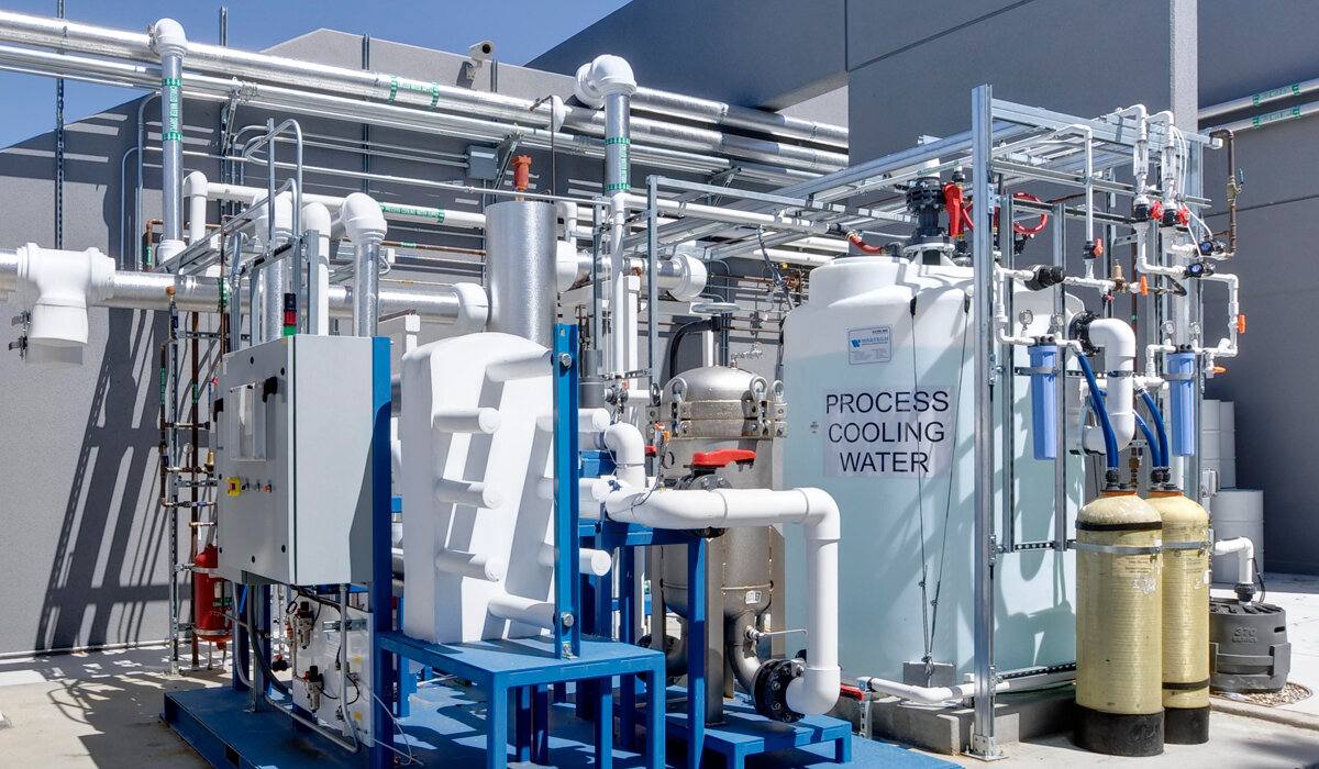 Skidded process cooling water treatment system, exterior yard